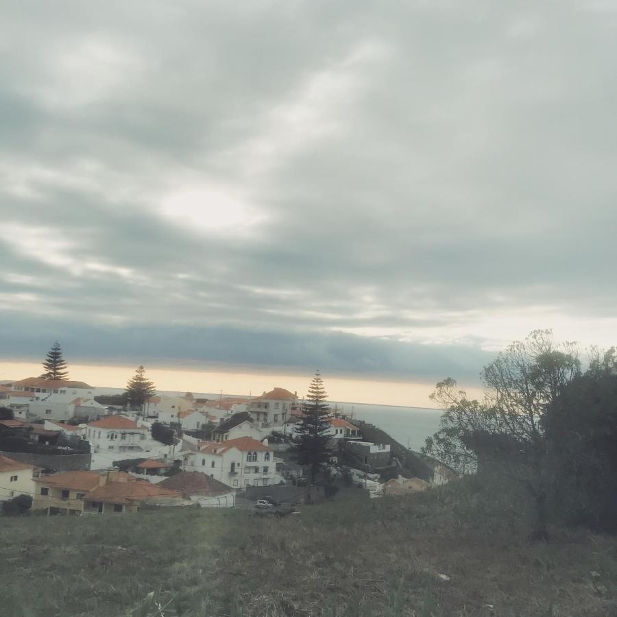 Vila Azenhas Do Mar Roadside House Colares Exteriér fotografie