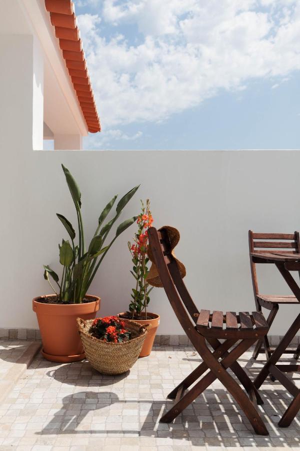 Vila Azenhas Do Mar Roadside House Colares Exteriér fotografie